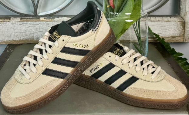 adidas Handball Spezial Women's Shoes - Wonder White/Black