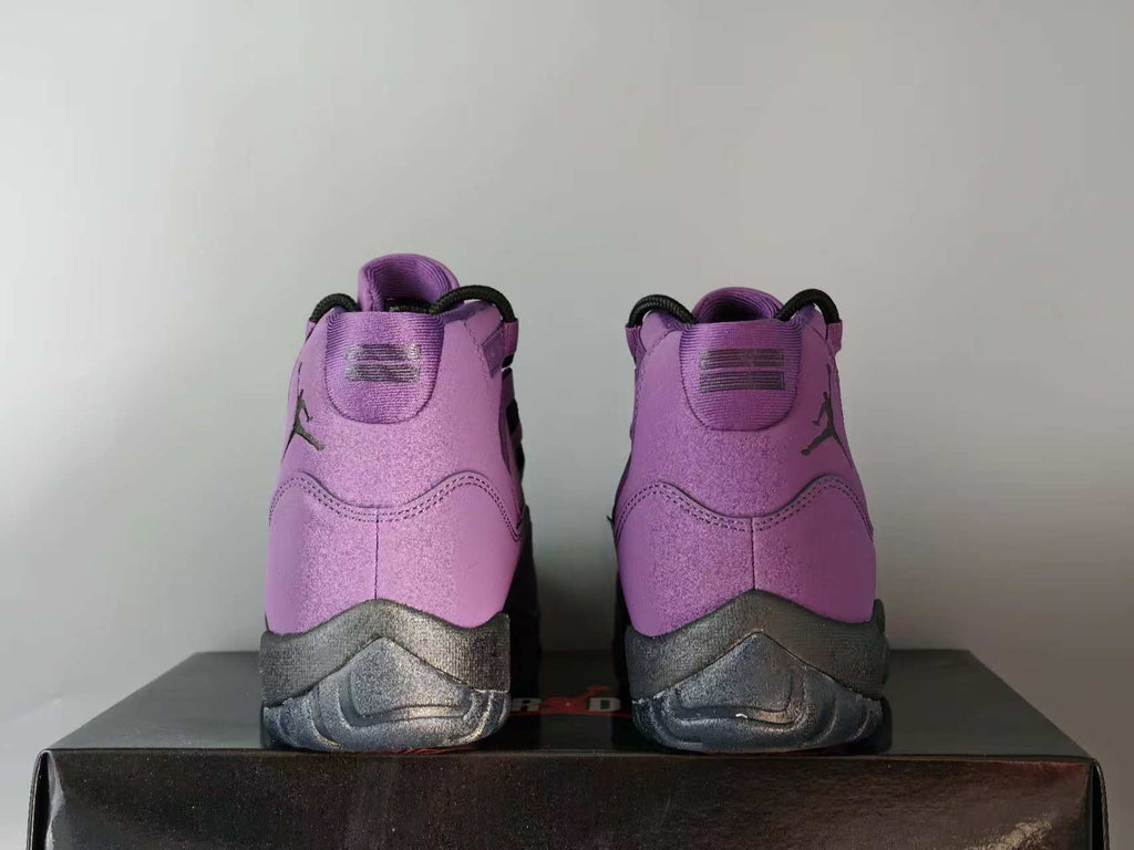 Air Jordan 11 Retro Mojave Canyon Purple Off Noir Violet Dust Medium Soft Pink | IO8961-553