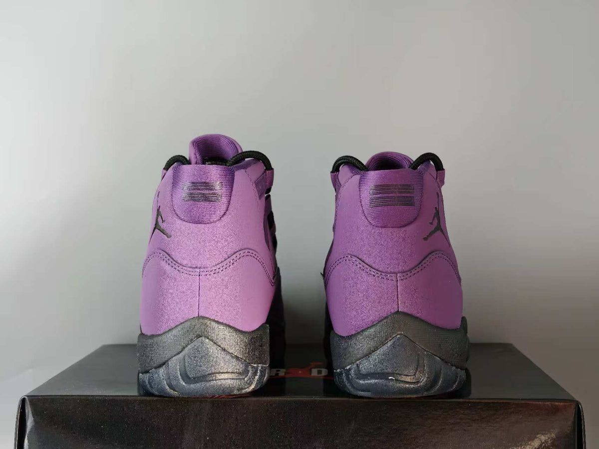 Air Jordan 11 Retro Mojave Canyon Purple Off Noir Violet Dust Medium Soft Pink | IO8961-553