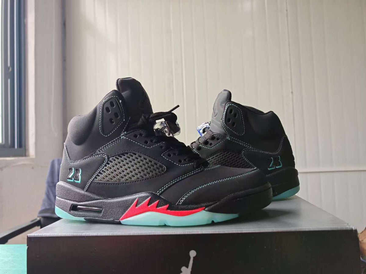 Air Jordan 5 "Halloween" Glow in the Dark Basketball Shoes Men's & Women's (EU 36–47)
