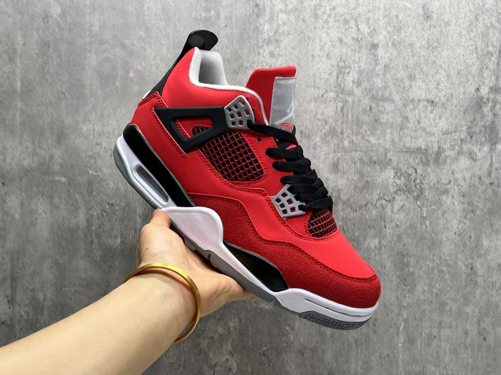 Air Jordan 4 Retro "Bulls" Basketball Shoes (EU 36–47.5, Half Sizes)